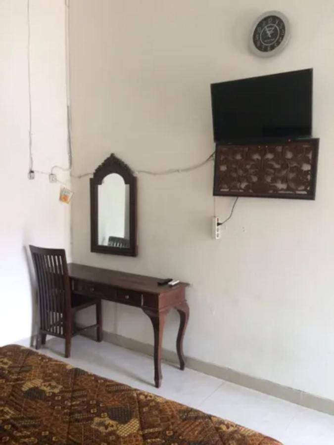 Hotel Laweyan Solo Екстериор снимка